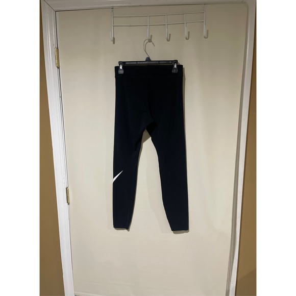 NWOT Women's Nike Black Leggings with White Swoosh Logo, Size M - Picture 6 of 10